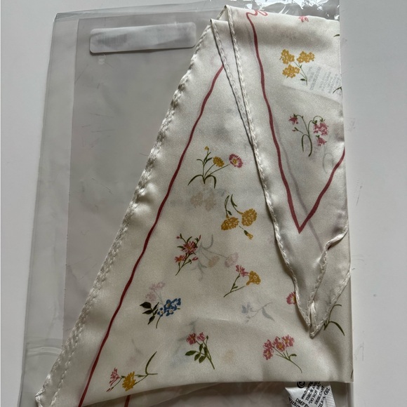 Coach Tossed Floral Print Silk Diamond Scarf - Picture 3 of 3